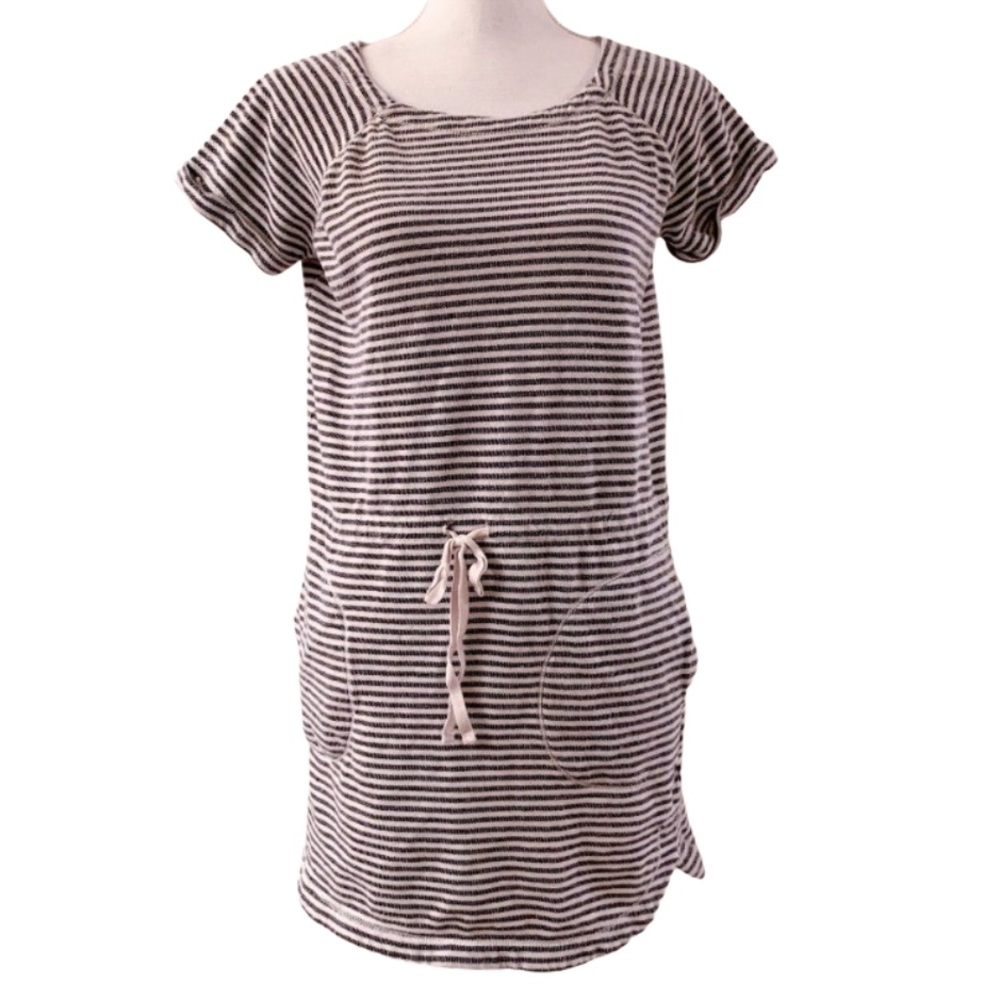 $7 CLEAROUT SALE!   Max Studio Dress